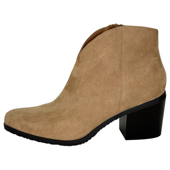 White Mountain Beachwood Tan Microsuede Womens Ankle Boots Size 9M - Picture 3 of 11